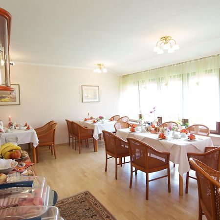 Hotel Reinhardtshof Garni Wolfschlugen エクステリア 写真