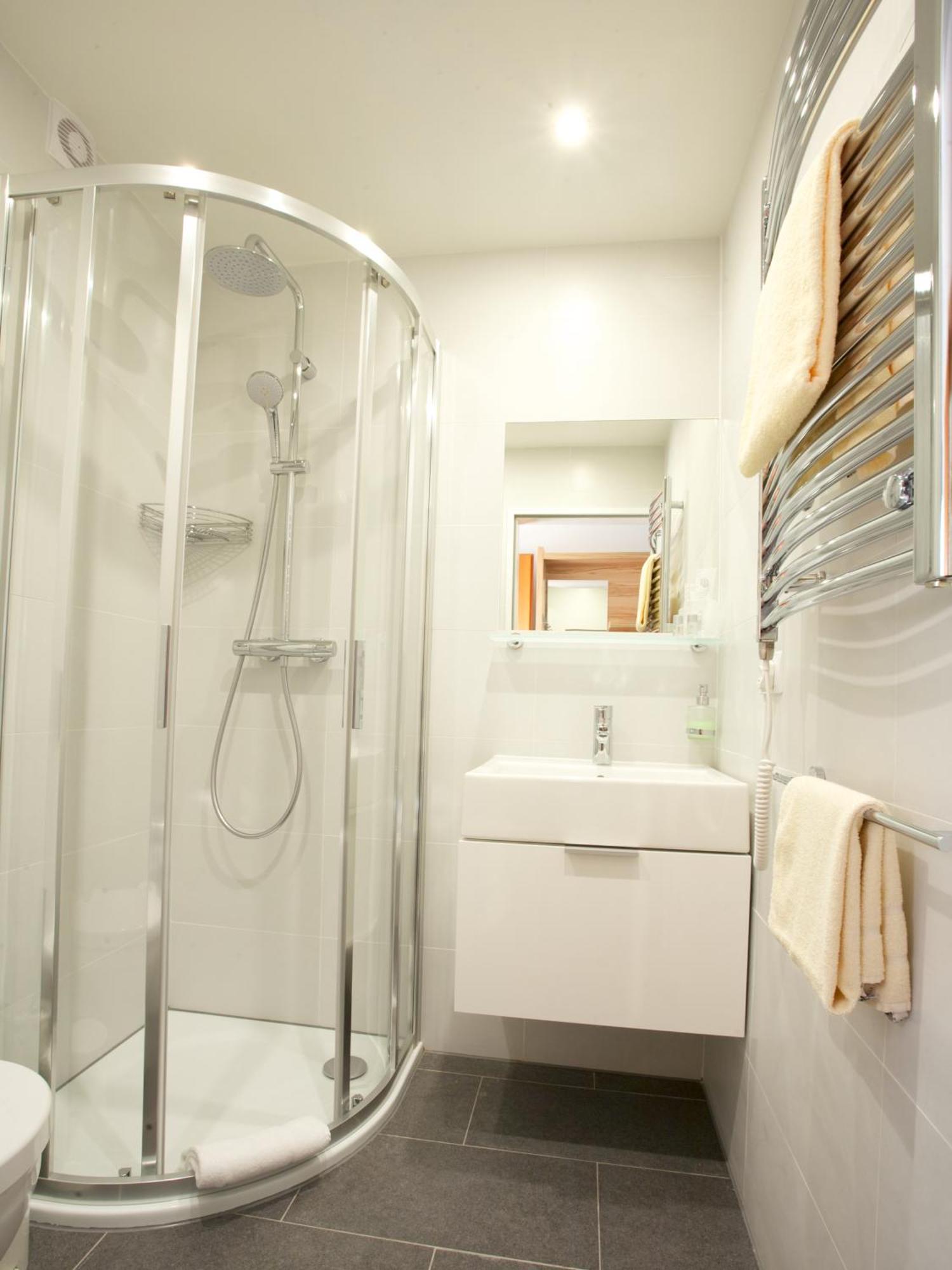 Hotel Reinhardtshof Garni Wolfschlugen 部屋 写真